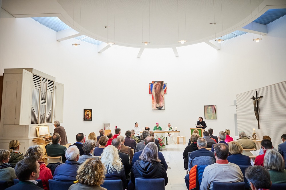 Katholischer Gottesdienst / Franz Gleiß Live aus der Landhauskapelle in St. P?lten: - Katholischer Gottesdienst - Am Tag der Freiwilligen - Die Gemeinde feiert mit Di?zesanbischof Alois Schwarz. Am 10.11. findet in Nieder?sterreich der Tag der Freiwilligen statt. Im Landhausviertel in St.